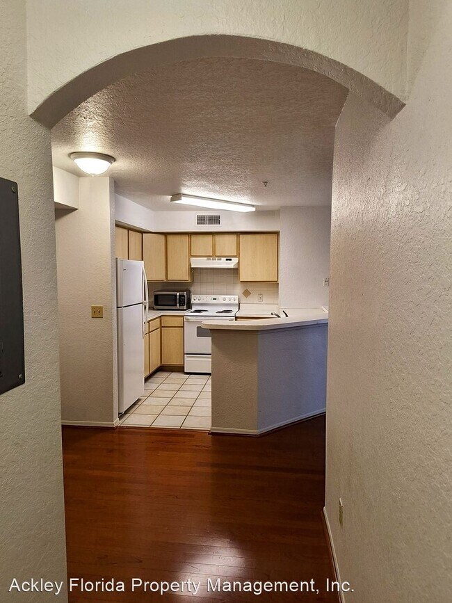Foto del edificio - 1 br, 1 bath House - 826 Camargo Way #105 ...