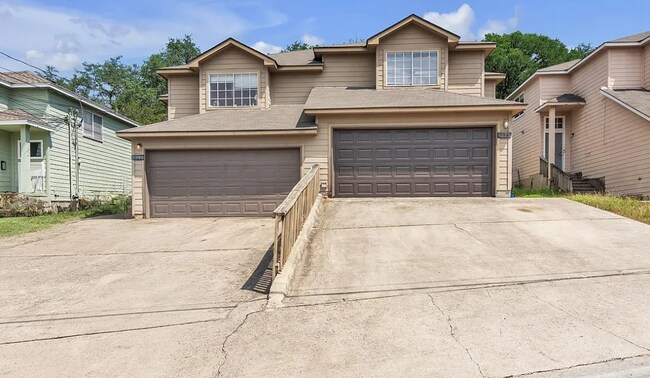 Foto del edificio - 897 Sagewood Trl