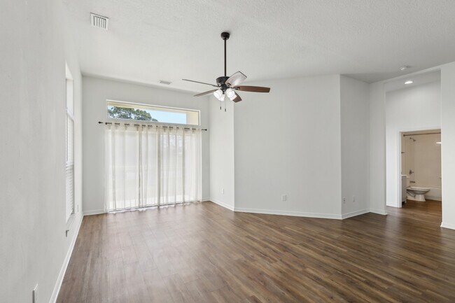 Building Photo - 140 Devon Cir