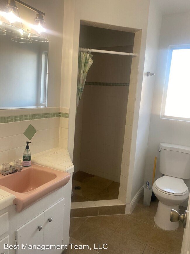 Foto del edificio - 3 br, 2 bath House - 1516 Houssels Avenue