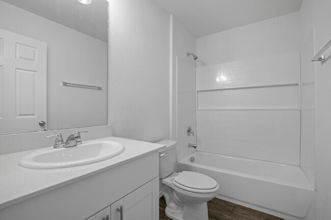 Foto del edificio - 4541 Benham Dr
