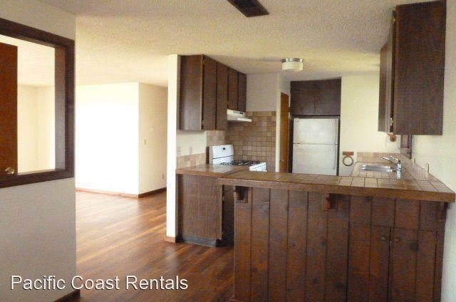 Building Photo - 3 br, 2 bath House - 1360 Whitmire Ave.