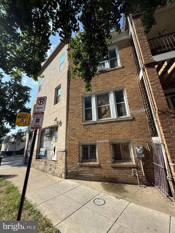 Primary Photo - 1500 Ogden St NW