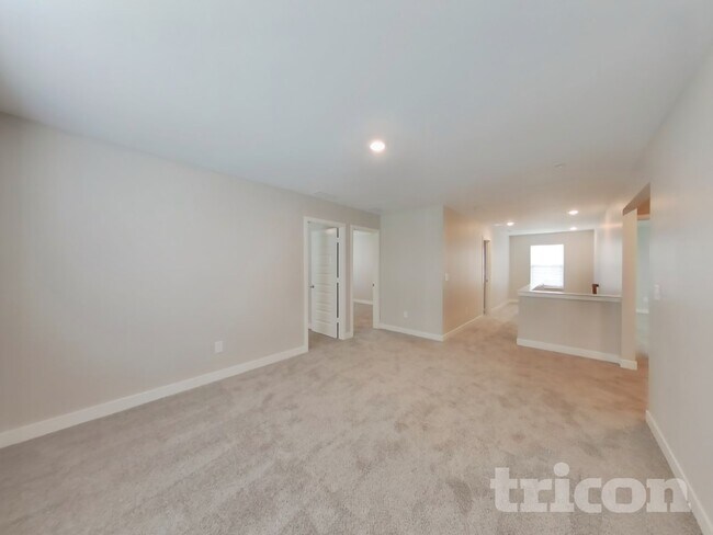 Foto del edificio - 1303 Eton Wy