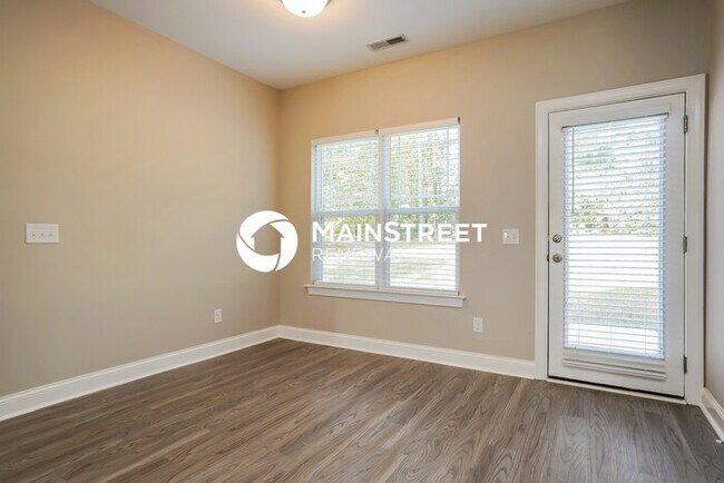 Building Photo - 3 Bedroom Pet-Friendly Home in Angier, NC with Main Street Renewal
