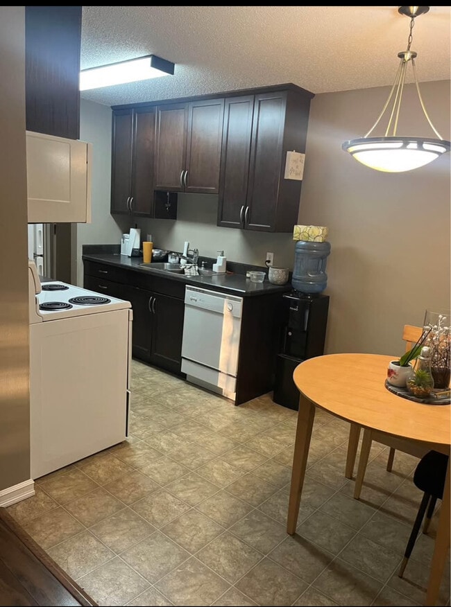 Building Photo - 1580 Olive Diefenbaker Dr