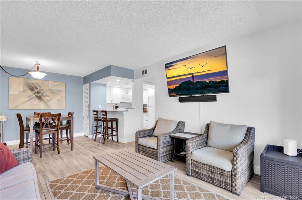 Foto principal - 1504 SE Royal Green Cir