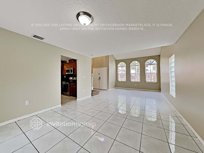 Foto del edificio - 8393 SW 163rd Ct