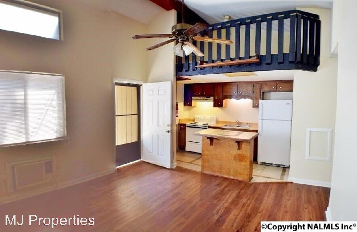 Foto del edificio - 2802 Garvin Rd NW