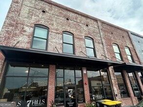 Building Photo - 258 N 5th Ave
