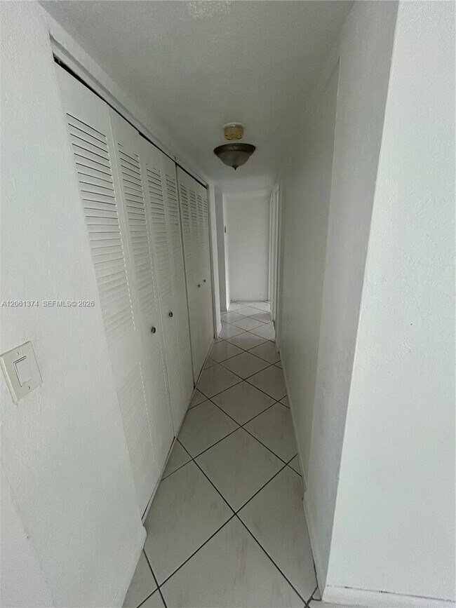 Foto del edificio - 14180 SW 84th St