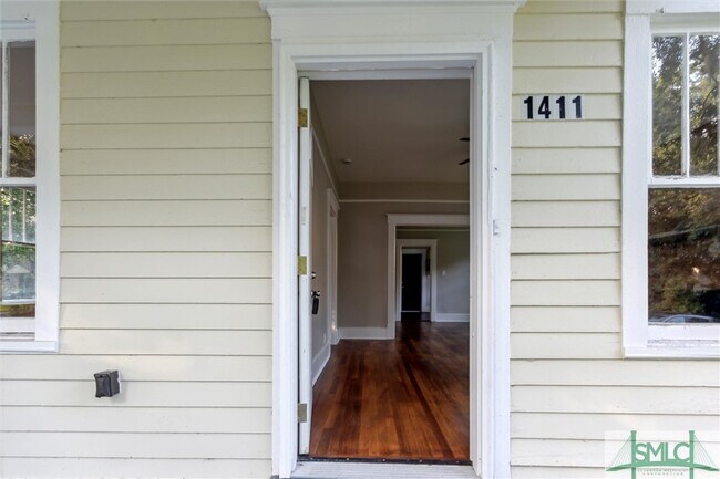 Building Photo - 1411 E 38th St