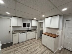 Building Photo - 3 Montcalm St