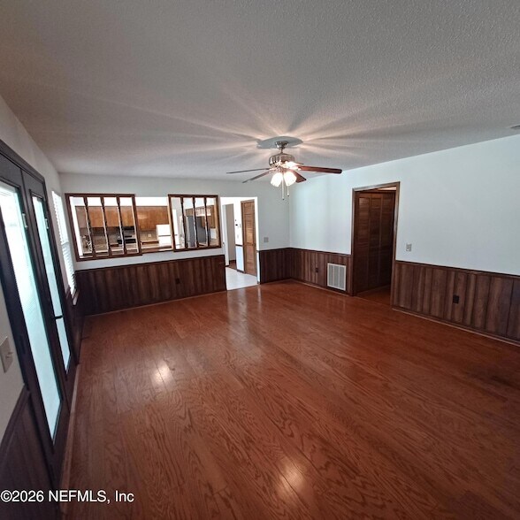 Foto del edificio - 2295 Foxwood Dr