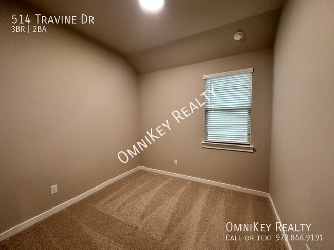 Building Photo - 514 Travine Dr