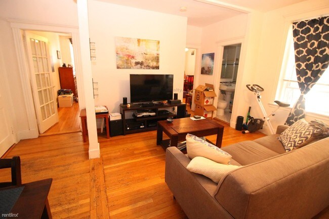 Building Photo - 2 br, 1 bath  - 80 Sutherland Rd # Gnc