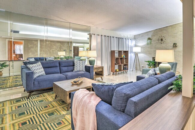 Foto del edificio - 1412 Country Club Rd N