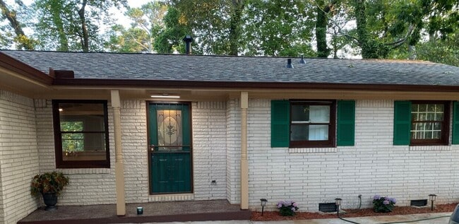 Foto del edificio - 1451 Snapfinger Rd