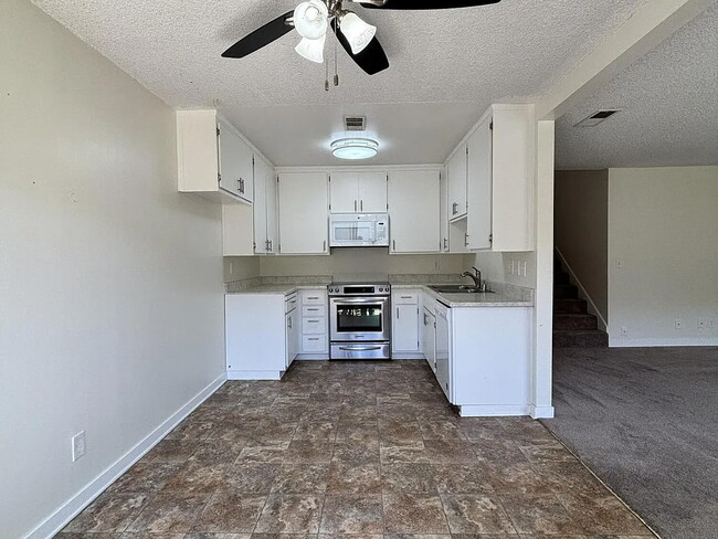 Kitchen - 1360 Alessandro Dr