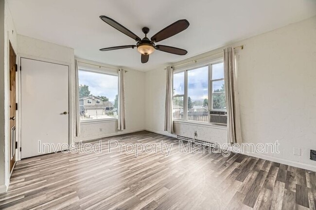 Building Photo - 8411 W 64th Pl