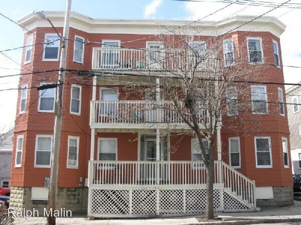 Building Photo - 3 br, 1 bath Apartment - 28 Lowell Street