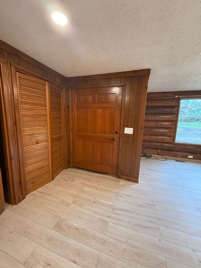 Foto del edificio - Country Living 3 Bedroom 2 Bath Newberg OR 97132