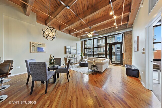 Foto del edificio - 1040 W Adams St