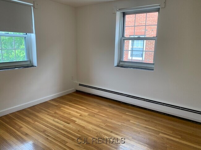 Foto del edificio - 27 N Union St
