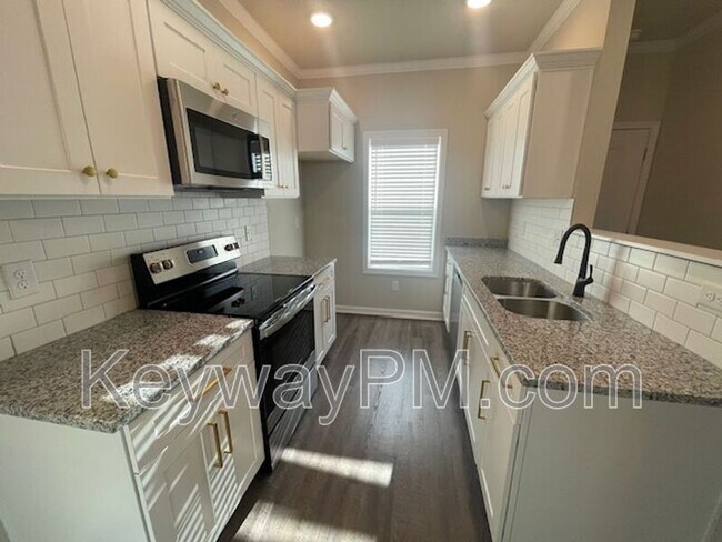 Foto del edificio - 5004 Greer Dr