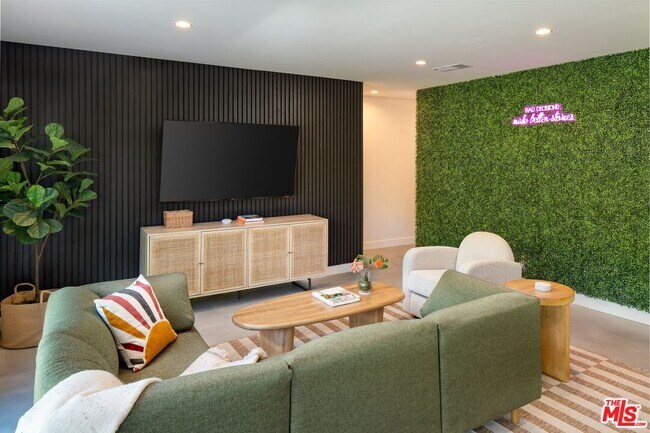 Foto del edificio - 3730 E Camino San Miguel