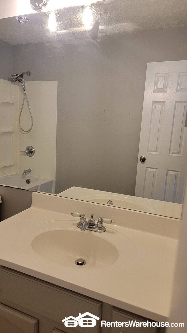 Building Photo - 4025 Hancock Cir