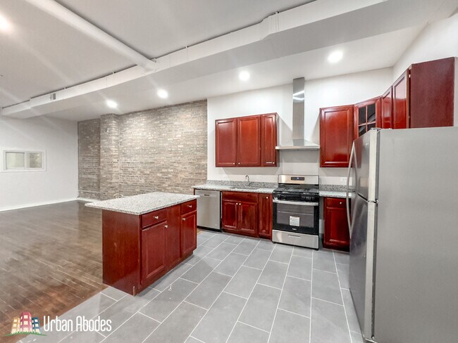 Foto del edificio - 3345 N Clark St