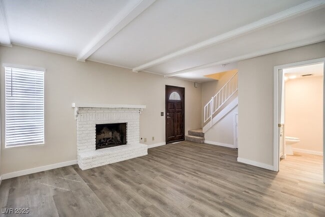 Building Photo - 3683 Villa Knolls E Dr