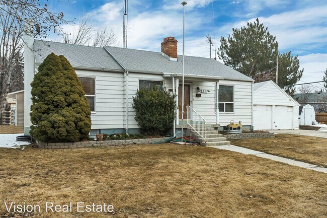 Building Photo - 5 br, 1 bath House - 211 S 300 E