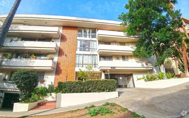 Building Photo - 1245 N Kings Rd