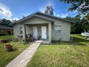Building Photo - 1223 Ave L