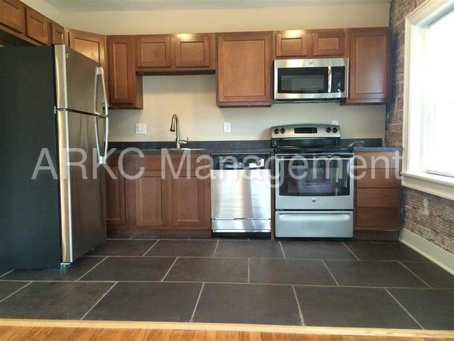 Building Photo - 1-Bed with Free Google Fiber | Watkins Place