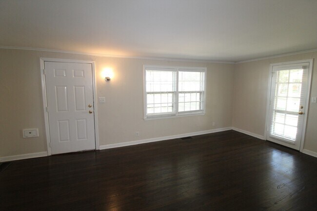Foto del edificio - One Bedroom Duplex in North Kansas City