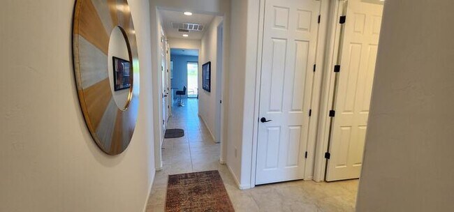 Foto del edificio - 21572 Treasure Rd