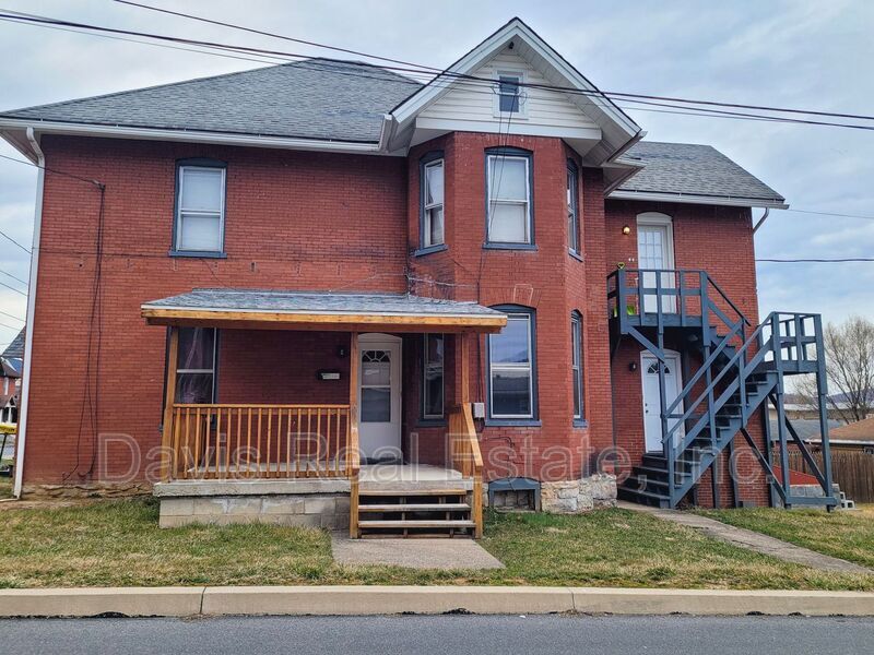 20 S Chestnut St, Mill Hall, PA 17751 House for Rent in Mill Hall, PA