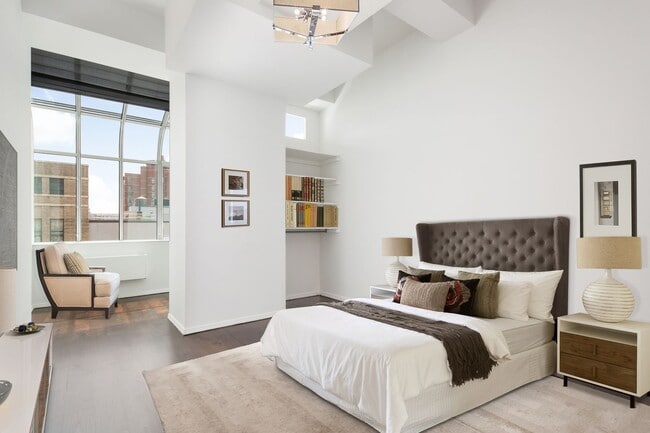 Foto del edificio - 310 E 46th St