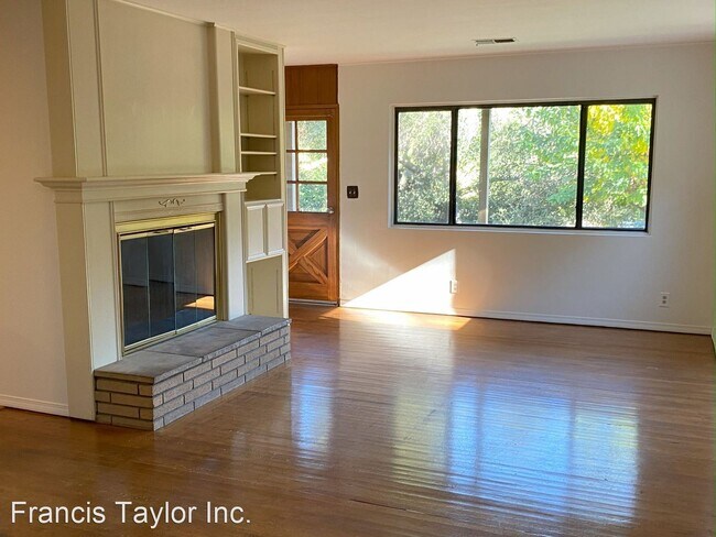 Building Photo - 3 br, 2 bath House - 730 Quiet Place