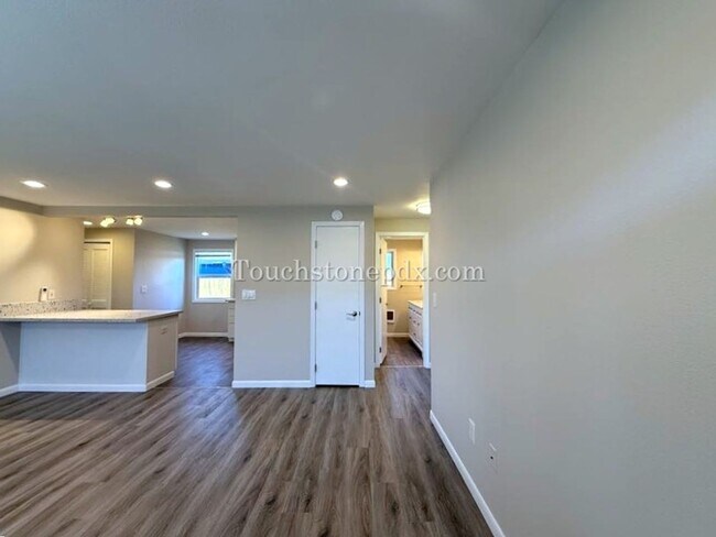 Foto del edificio - 5116 SE Mitchell St