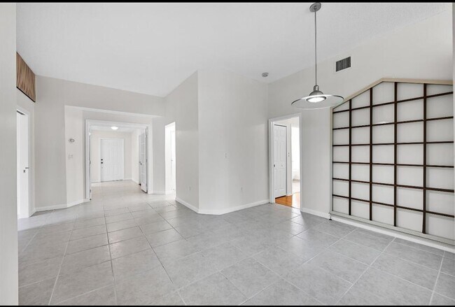 Foto del edificio - 13761 N Garden Cove Cir