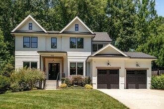 Building Photo - 5552 Holyoke Ln