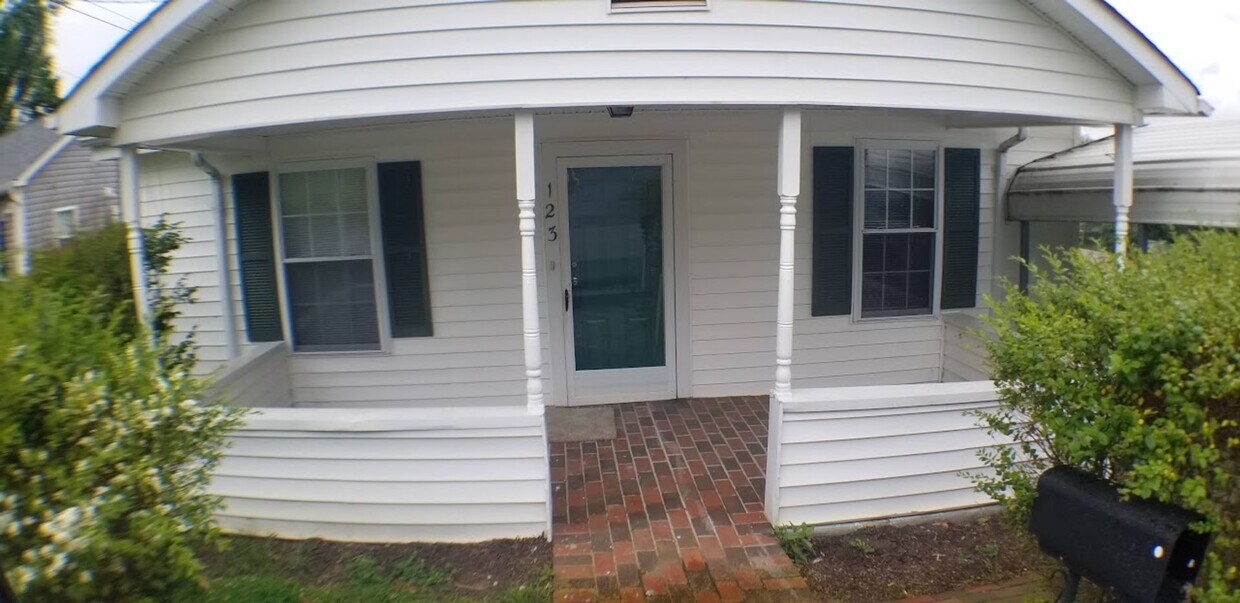 Foto principal - 123 Lilly St