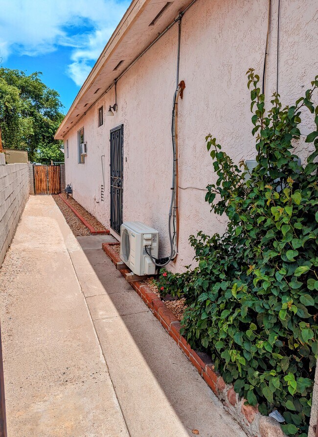 Photo - 30 W Fremont Rd Townhome