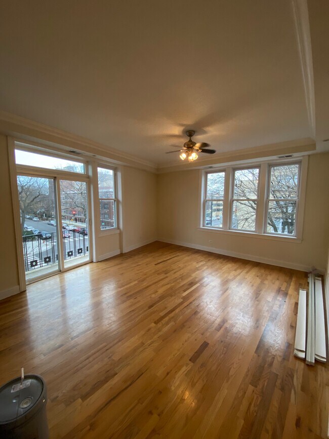 1200 W Pratt Blvd, Chicago, IL 60626 Apartments in Chicago, IL