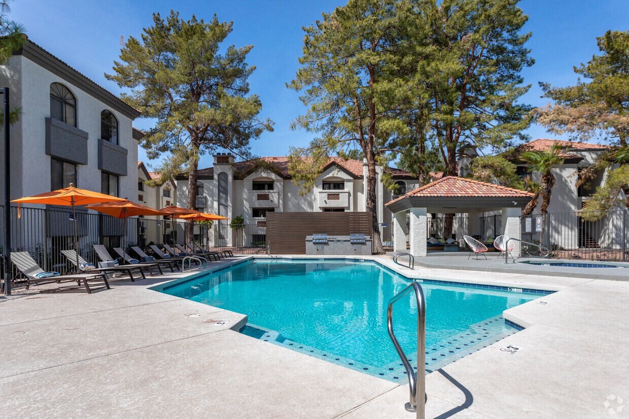 Twin Palms Apartments in Mesa, AZ