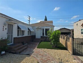 Building Photo - 640 W Glenoaks Blvd